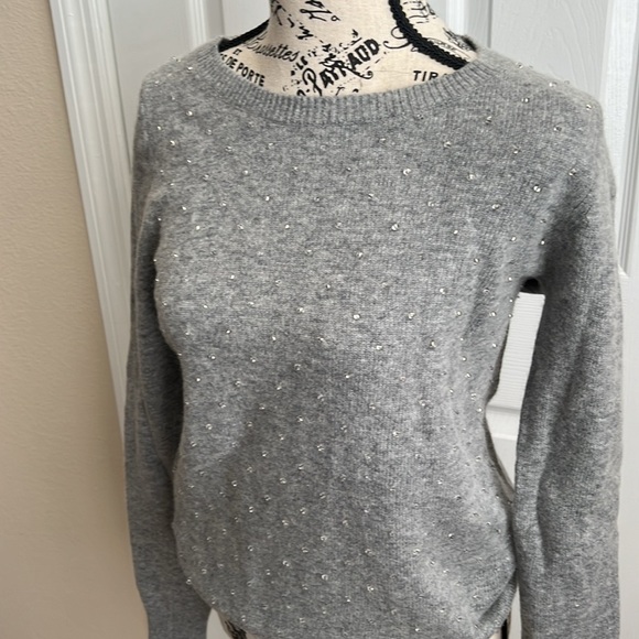 Ladies Fossil size small sweater with crystal‎ like beads - Picture 13 of 15